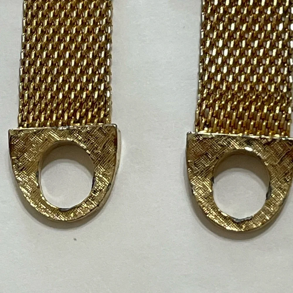 Vintage SWANK Men’s Cufflinks Gold-tone Green Jade Stone Web Mesh Band